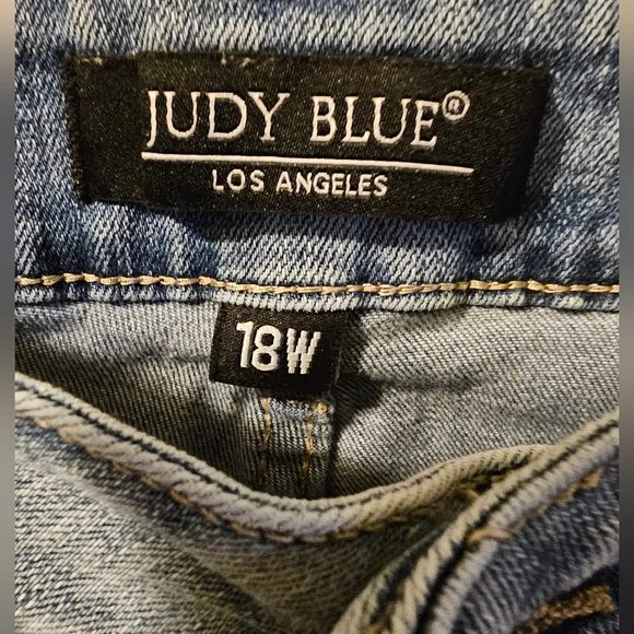 Judy Blue Jeans Boyfriend Fit Distressed Blue Jeans Women's Size 18W - Picture 4 of 13